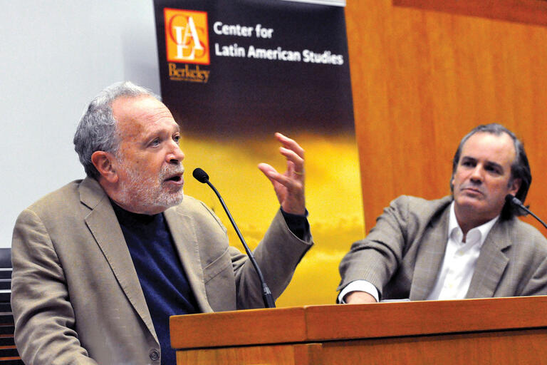 Robert Reich (left) and José Miguel Benavente at the Chile-California Conference. (Photo by Peg Skorpinski.) Robert Reich and José Miguel Benavente speak at the Chile-California Conference in 2014. (Photo by Peg Skorpinski.)