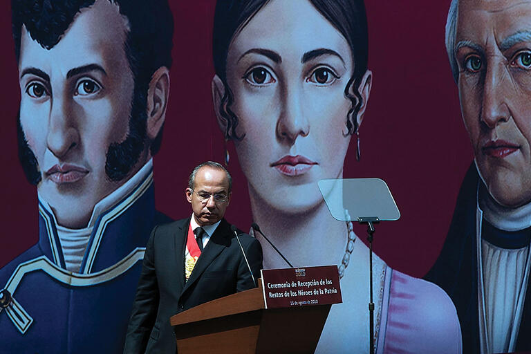 President Felipe Calderón speaks at a ceremony honoring heroes of the War of Independence. (Photo by Fernando Castillo/Latin Content/Getty Images.)